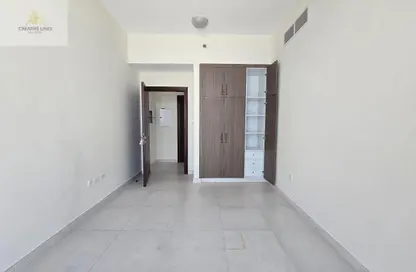 Apartment - 1 Bedroom - 2 Bathrooms for rent in Rose Building - Al Jaddaf - Dubai