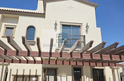 Villa - 4 Bedrooms - 6 Bathrooms for sale in Bloom Living - Zayed City (Khalifa City C) - Khalifa City - Abu Dhabi