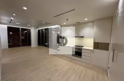 Apartment - 1 Bedroom - 2 Bathrooms for sale in Boulevard Point - Downtown Dubai - Dubai