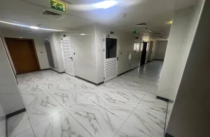 Apartment - 2 Bedrooms - 2 Bathrooms for rent in Al Muraqqabat - Deira - Dubai