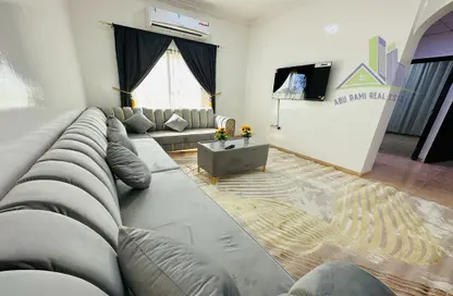 Living Room image for: Apartment - 2 Bedrooms - 2 Bathrooms for rent in Al Mowaihat 3 - Al Mowaihat - Ajman, Image 1