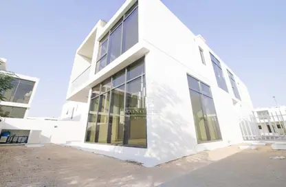 Townhouse - 6 Bedrooms - 7 Bathrooms for sale in Aurum Villas - Claret - Damac Hills 2 - Dubai