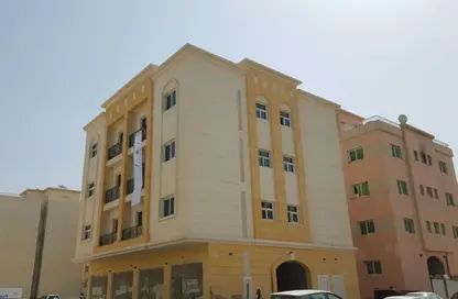 عمارة بالكامل - 8 غرف نوم - 8 حمامات للبيع في مبنى مويلح - مويلح - الشارقة