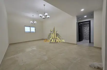 شقة - غرفة نوم - 2 حمامات للايجار في شارع تالياتلا ​ - النهدة - الشارقة