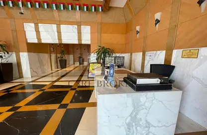 شقة - غرفة نوم - 2 حمامات للايجار في برج الزمرد - دبي مارينا - دبي