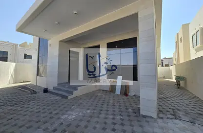 Villa - 5 Bedrooms - 7 Bathrooms for sale in Al Yasmeen 1 - Al Yasmeen - Ajman