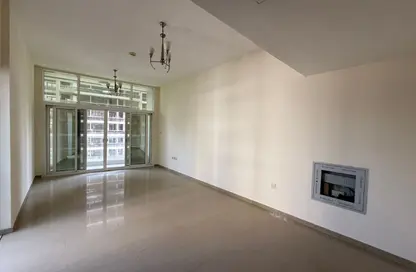 Apartment - 1 Bedroom - 2 Bathrooms for rent in UniEstate Sports Tower - Dubai Sports City - Dubai