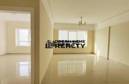 Apartment - 1 Bedroom - 2 Bathrooms for rent in Sharjah 555 Tower - Al Khan Corniche - Al Khan - Sharjah