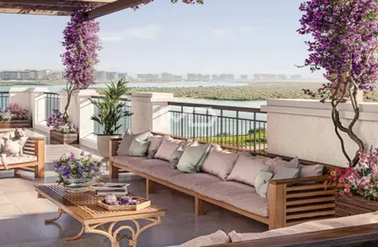 Apartment - 2 Bedrooms - 3 Bathrooms for sale in Views B - Yas Golf Collection - Yas Island - Abu Dhabi