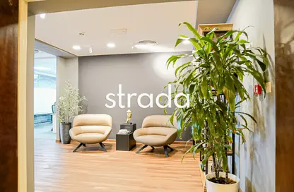 Office Space - Studio - 1 Bathroom for rent in Marina Plaza - Dubai Marina - Dubai