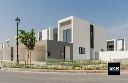Outdoor Building image for: Townhouse - 3 Bedrooms - 4 Bathrooms for sale in La Rosa 5 - Villanova - Dubai Land - Dubai, Image 1