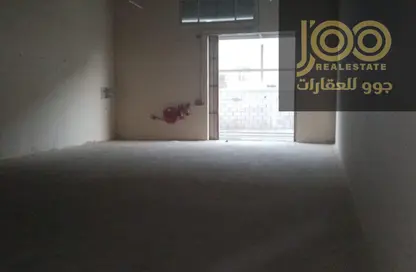 مستودع - استوديو - 1 حمام للايجار في أم الثعوب - أم القيوين