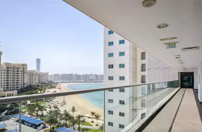 Apartment - 1 Bedroom - 2 Bathrooms for rent in Azure Residences - Palm Jumeirah - Dubai
