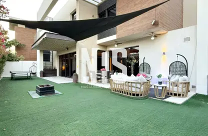 Villa - 4 Bedrooms - 5 Bathrooms for sale in West Yas - Yas Island - Abu Dhabi