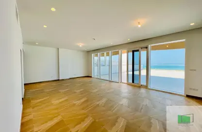 شقة - 4 غرف نوم - 5 حمامات للايجار في قرية الحد - جزيرة السعديات - أبوظبي شقة - 4 غرف نوم - 5 حمامات للايجار في قرية الحد - جزيرة السعديات - أبوظبي