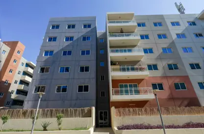 Apartment - 3 Bedrooms - 4 Bathrooms for sale in Tower 18 - Al Reef Downtown - Al Reef - Abu Dhabi