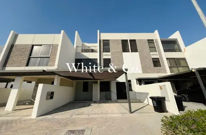 Townhouse - 5 Bedrooms - 6 Bathrooms for rent in Aurum Villas - Claret - Damac Hills 2 - Dubai