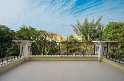 Villa - 3 Bedrooms - 4 Bathrooms for rent in Legacy - Jumeirah Park - Dubai