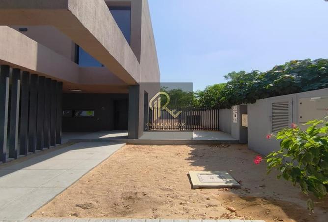 15930116 - Property Main Image