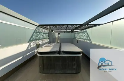 Apartment - 2 Bedrooms - 2 Bathrooms for rent in Oasis 1 - Oasis Residences - Masdar City - Abu Dhabi