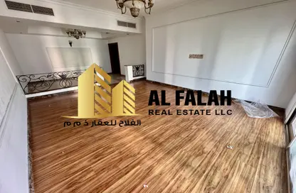 شقة - 3 غرف نوم - 4 حمامات للايجار في شارع التعاون - التعاون - الشارقة