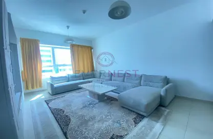 Living Room image for: Apartment - 3 Bedrooms - 4 Bathrooms for sale in Armada Tower 3 - Lake Elucio - Jumeirah Lake Towers - Dubai, Image 1