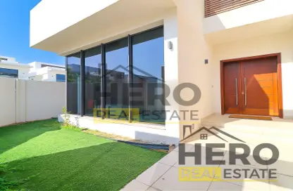 Villa - 4 Bedrooms - 6 Bathrooms for sale in West Yas - Yas Island - Abu Dhabi