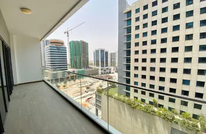 Apartment - 1 Bedroom - 2 Bathrooms for rent in SOL Bay - Business Bay - Dubai