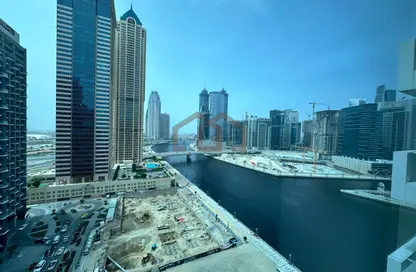 شقة - غرفة نوم - 2 حمامات للايجار في برج وارف الغربي - الخليج التجاري - دبي
