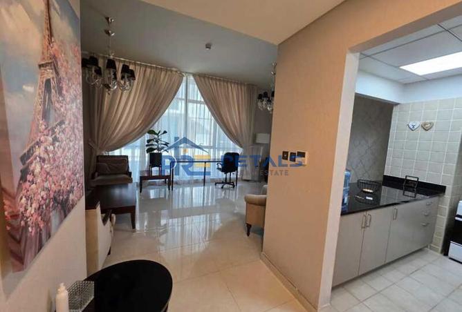 Hot Deal | Fully Furnished | Prime Location |