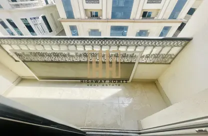 Apartment - 2 Bedrooms - 3 Bathrooms for rent in Muwaileh 29 Building - Muwaileh - Sharjah