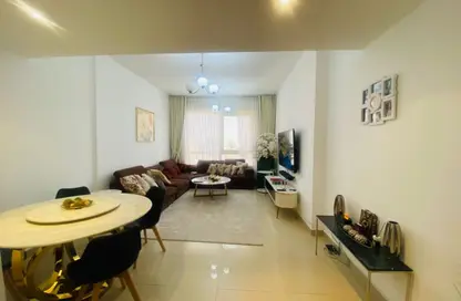 Apartment - 2 Bedrooms - 2 Bathrooms for sale in Al Khan - Sharjah