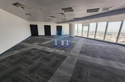 Office Space - Studio - 1 Bathroom for rent in Shining Towers - Al Khalidiya - Abu Dhabi