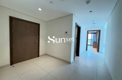 Hall / Corridor image for: Apartment - 1 Bedroom - 2 Bathrooms for sale in The View - Al Raha Beach - Abu Dhabi, Image 1
