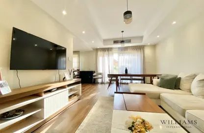 فيلا - 2 غرف نوم - 3 حمامات للبيع في الينابيع 8 - الينابيع - دبي