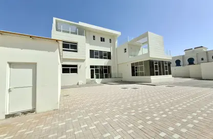 فيلا - 5 غرف نوم - 6 حمامات للايجار في مركز محمد بن زايد - مدينة محمد بن زايد - أبوظبي