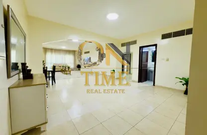 Apartment - 2 Bedrooms - 3 Bathrooms for rent in Al Rumailah building - Al Rumailah 2 - Al Rumaila - Ajman