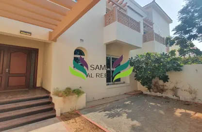Villa - Studio - 5 Bathrooms for rent in Umm Suqeim 2 Villas - Umm Suqeim 2 - Umm Suqeim - Dubai