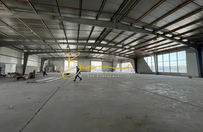 صالة عرض - استوديو - 2 حمامات للايجار في المدينة الصناعية في أبوظبي - مصفح - أبوظبي