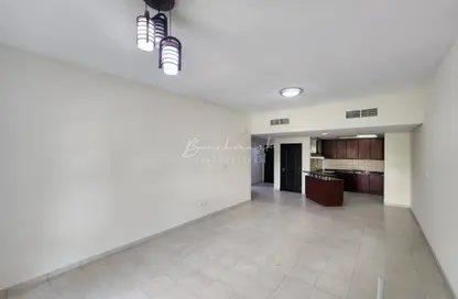 شقة - غرفة نوم - 2 حمامات للايجار في بناية  38إلى107 - طراز البحر المتوسط - ديسكفري غاردنز - دبي