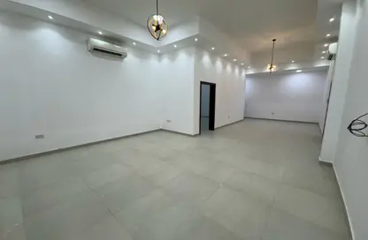 Apartment - 3 Bedrooms - 4 Bathrooms for rent in Madinat Al Riyad - Abu Dhabi