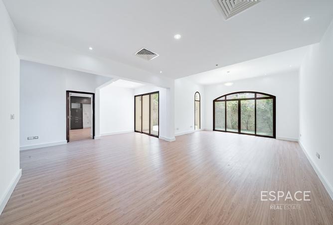 15614244 - Property Image 2