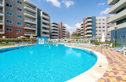 Apartment - 3 Bedrooms - 4 Bathrooms for sale in Tower 34 - Al Reef Downtown - Al Reef - Abu Dhabi