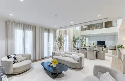 Villa - 3 Bedrooms - 4 Bathrooms for sale in Sur La Mer - La Mer - Jumeirah - Dubai