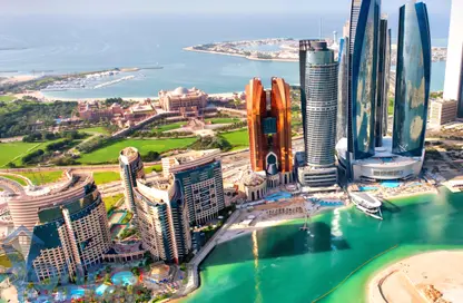 Apartment - 2 Bedrooms - 3 Bathrooms for rent in Etihad Tower 2 - Etihad Towers - Corniche Road - Abu Dhabi
