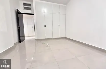Apartment - 3 Bedrooms - 3 Bathrooms for rent in Khalifa Street - Abu Dhabi