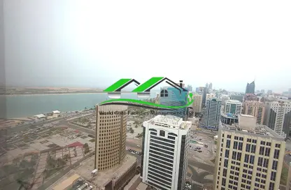 Apartment - 4 Bedrooms - 6 Bathrooms for rent in Corniche Road - Abu Dhabi