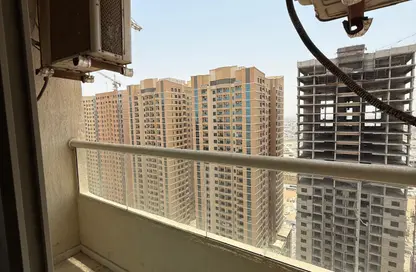 شقة - 2 غرف نوم - 3 حمامات للبيع في برج بحيرة الإمارات 1 - أبراج بحيرة الإمارات - مدينة الإمارات - عجمان