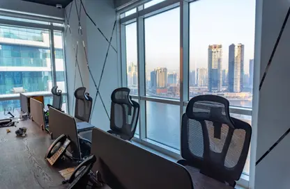 Office Space - Studio - 1 Bathroom for rent in Grosvenor Office Tower - Business Bay - Dubai