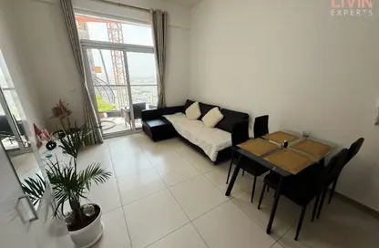 شقة - غرفة نوم - 2 حمامات للايجار في بوابة بن غاطي - الجداف - دبي